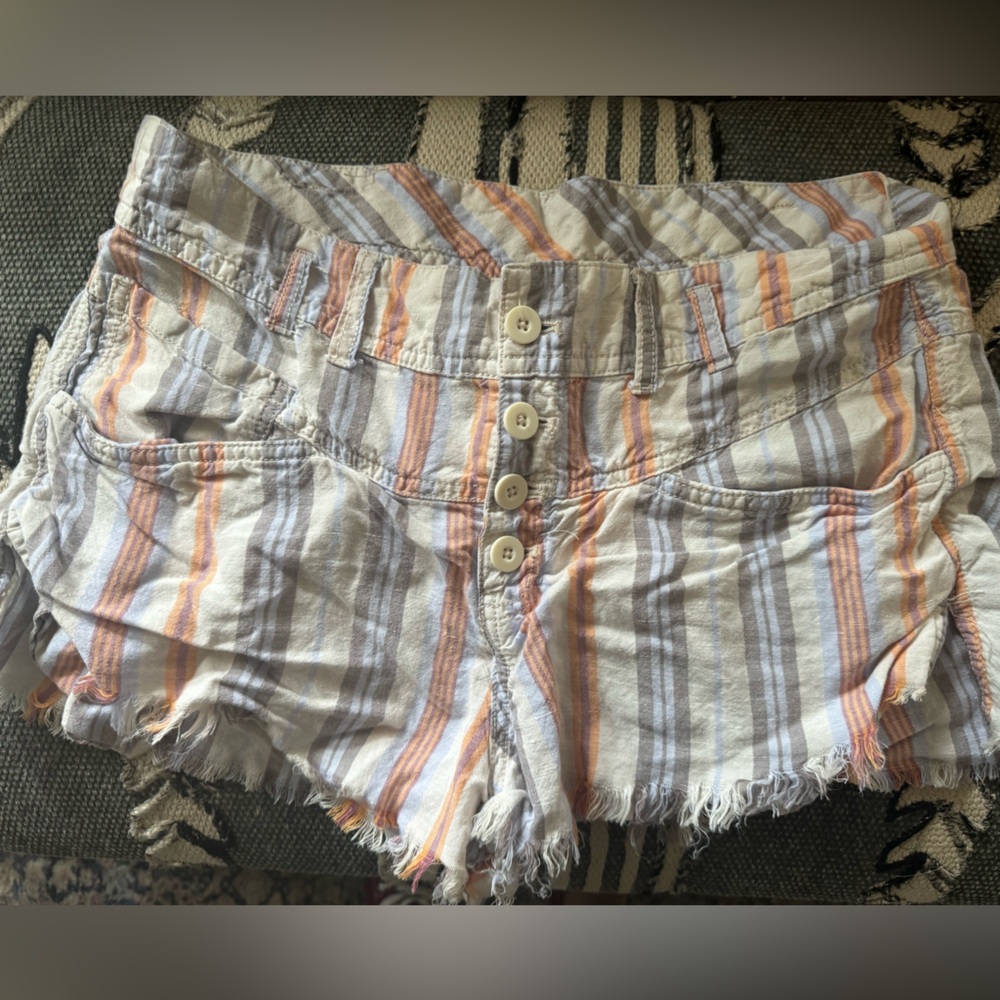 Free people shorts super cute